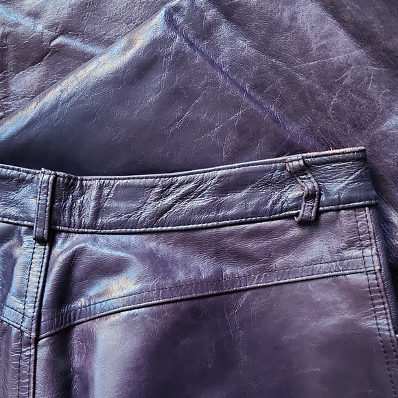 Vintage Elements by Vakko Leather Pants in Aubergine - Picture 10 of 15